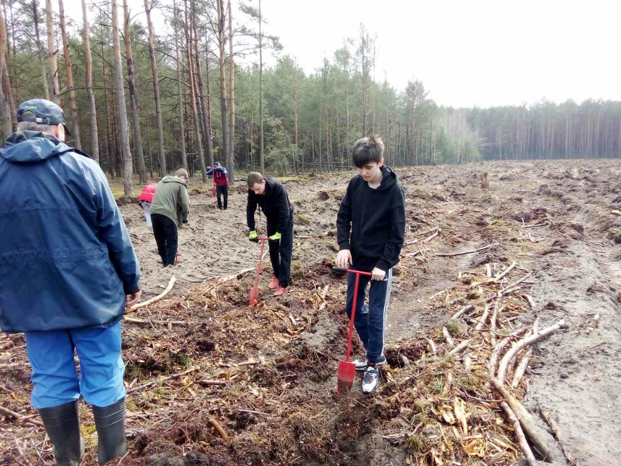photo 2023 04 17 15 50 49